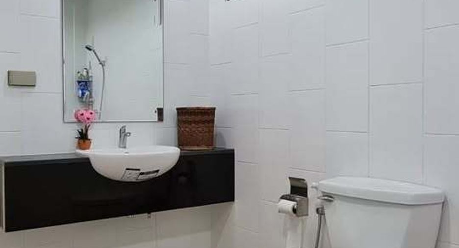 For sale and for rent 4 bedrooms townhouse in Hua Hin, Prachuap Khiri Khan