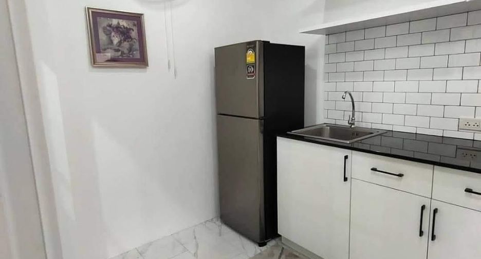 For rent 3 bedrooms townhouse in Mueang Chiang Mai, Chiang Mai