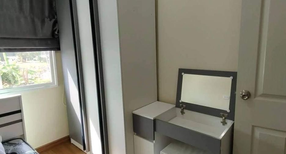 For rent 3 bedrooms townhouse in Mueang Chiang Mai, Chiang Mai