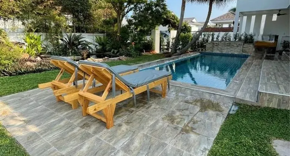 For sale and for rent 4 bedrooms villa in Hua Hin, Prachuap Khiri Khan