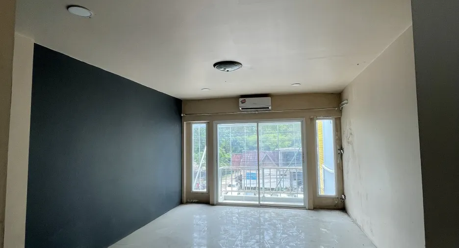 For rent 4 bedrooms townhouse in Ko Samui, Surat Thani