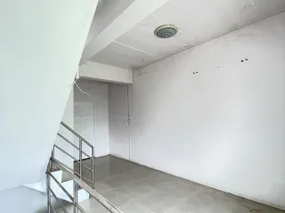 出租 4 卧室 联排别墅 在 苏梅岛, 素叻