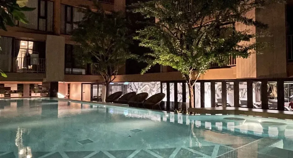 For sale 1 bed condo in Phra Khanong, Bangkok