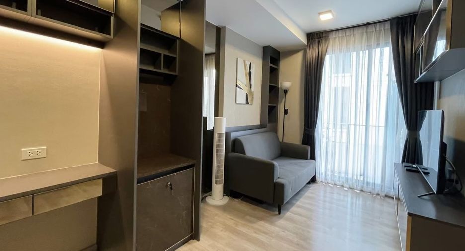 For sale 1 bed condo in Phra Khanong, Bangkok