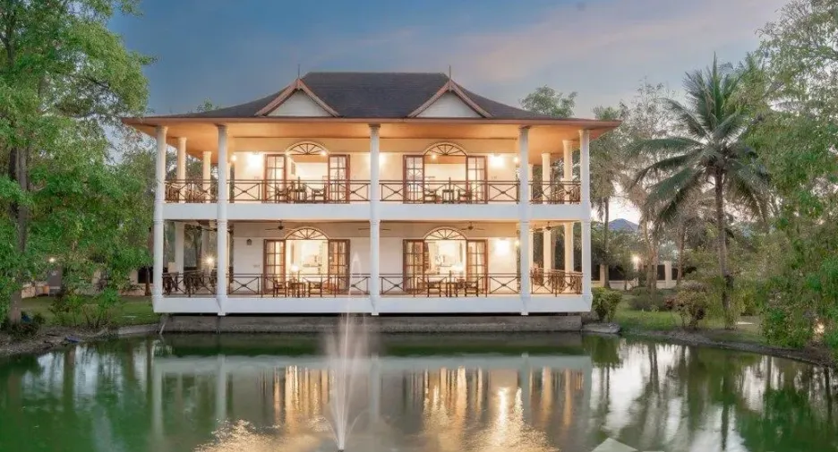 Villa en venta de 11 habitaciones en Hua Hin, Prachuap Khiri Khan