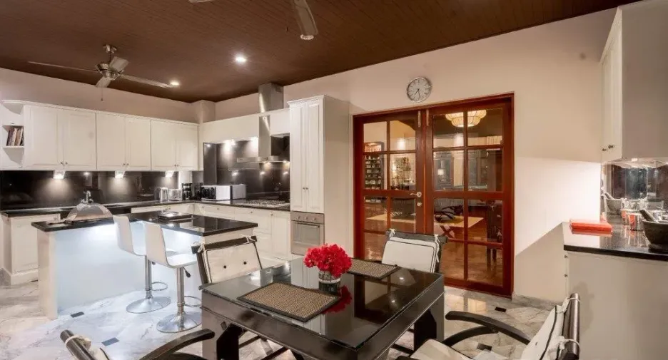 Villa en venta de 11 habitaciones en Hua Hin, Prachuap Khiri Khan