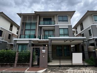 For sale 5 bedrooms house in Don Mueang, Bangkok