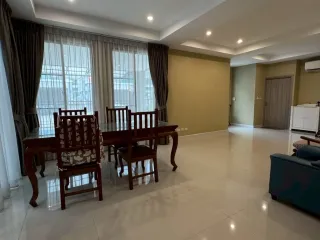 For sale 5 bedrooms house in Don Mueang, Bangkok