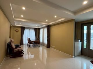 For sale 5 bedrooms house in Don Mueang, Bangkok