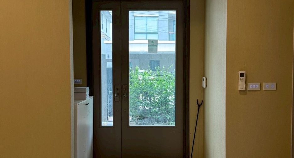 Продажа 5 спальни дом в Дон Муеанг, Бангкок