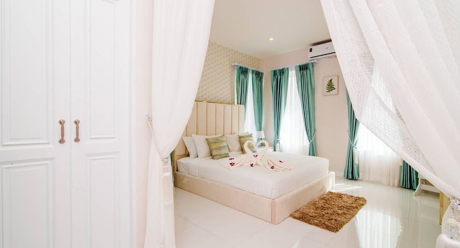 For rent 4 bedrooms villa in Hua Hin, Prachuap Khiri Khan