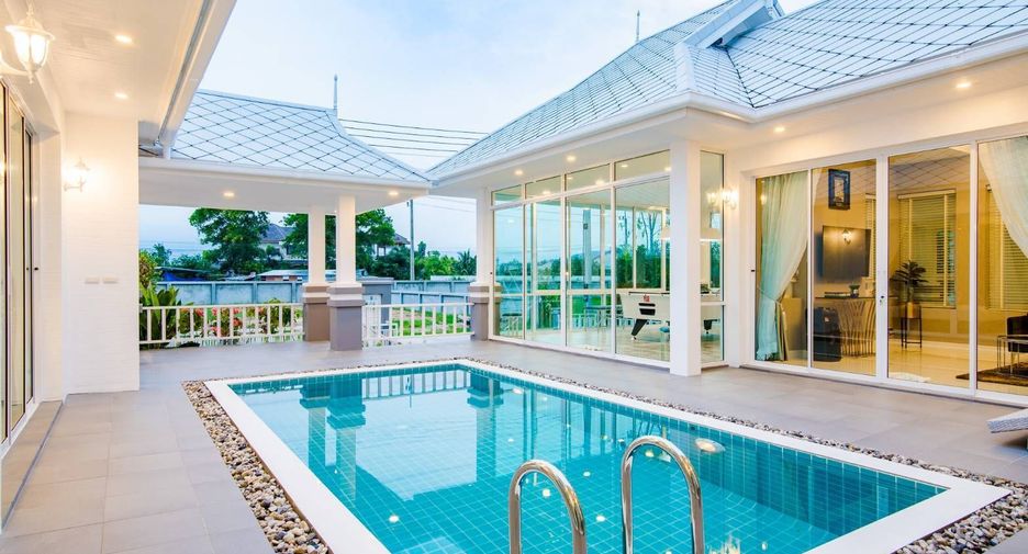 For rent 4 bedrooms villa in Hua Hin, Prachuap Khiri Khan
