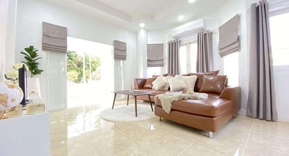 For rent 4 bedrooms house in San Sai, Chiang Mai