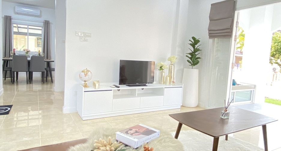 For rent 4 bedrooms house in San Sai, Chiang Mai