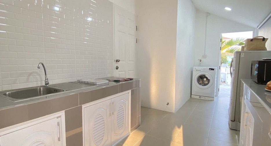 For rent 4 bedrooms house in San Sai, Chiang Mai