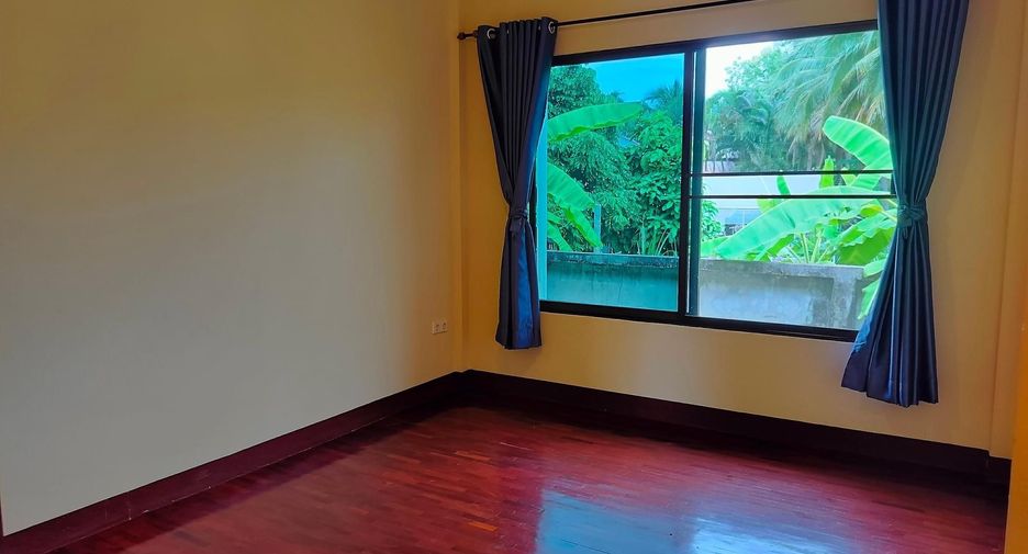 For rent 3 bedrooms house in San Sai, Chiang Mai
