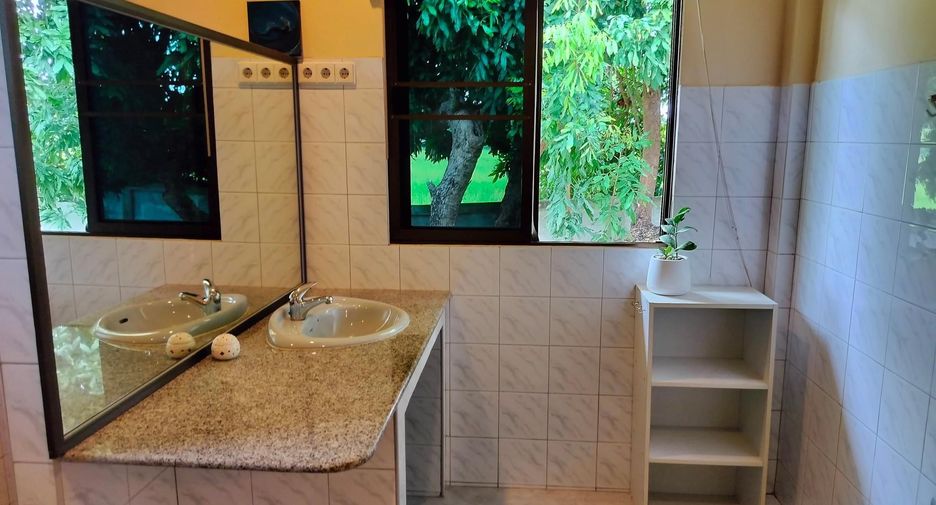 For rent 3 bedrooms house in San Sai, Chiang Mai