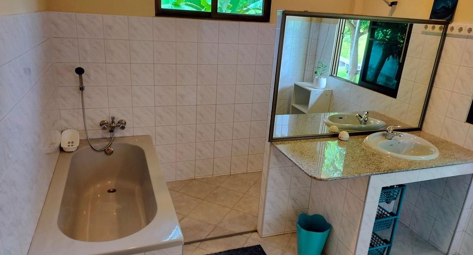 For rent 3 bedrooms house in San Sai, Chiang Mai