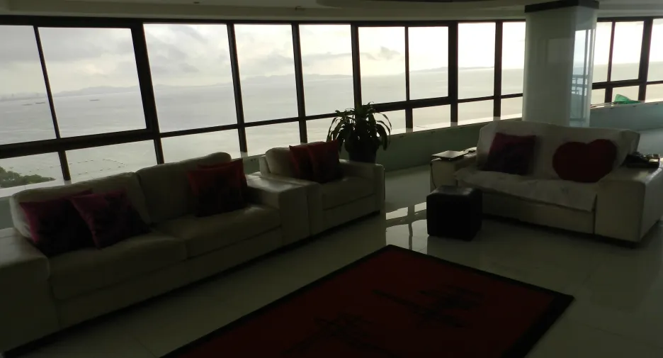 For sale 2 ベッドルーム condo in Bang Lamung, Chonburi