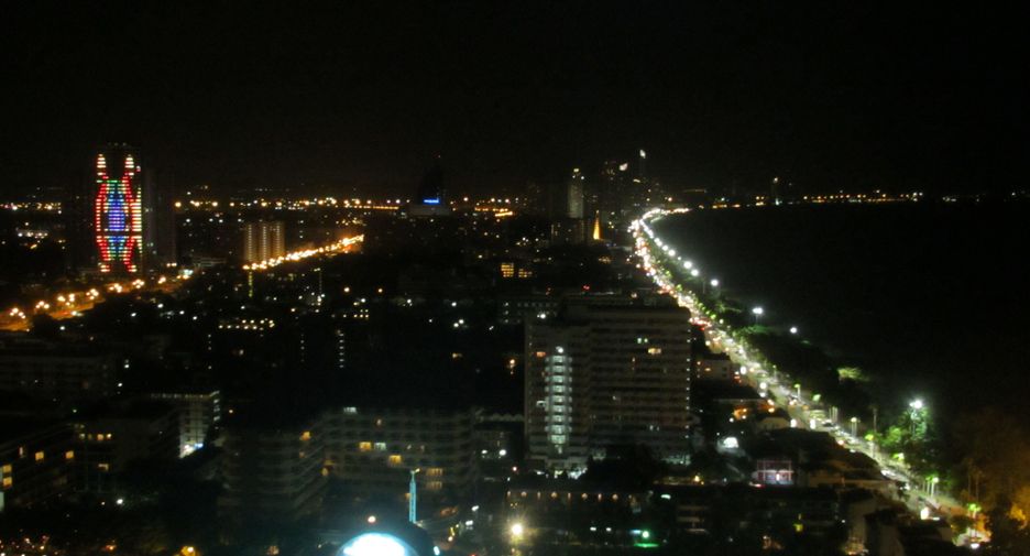 For sale 2 ベッドルーム condo in Bang Lamung, Chonburi