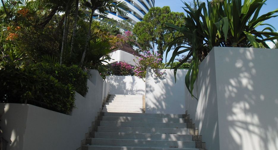 For sale 2 ベッドルーム condo in Jomtien, Pattaya