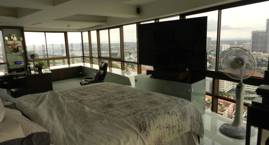 For sale 2 ベッドルーム condo in Bang Lamung, Chonburi