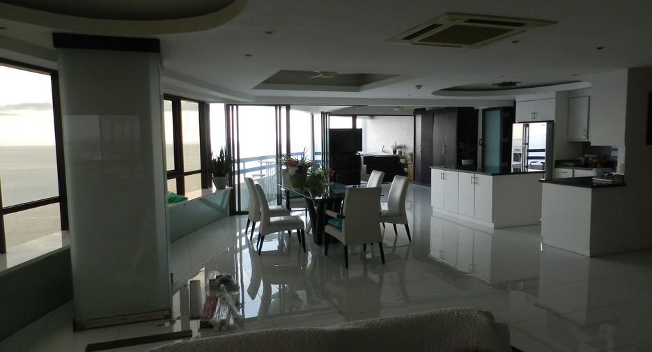 For sale 2 ベッドルーム condo in Bang Lamung, Chonburi