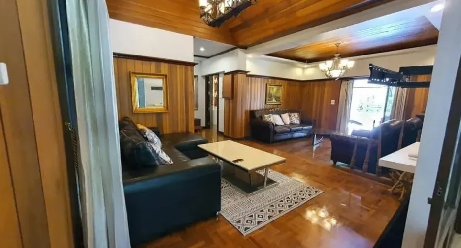 For sale and for rent 5 bedrooms villa in Hang Dong, Chiang Mai