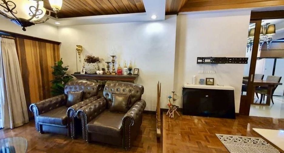 For sale and for rent 5 bedrooms villa in Hang Dong, Chiang Mai