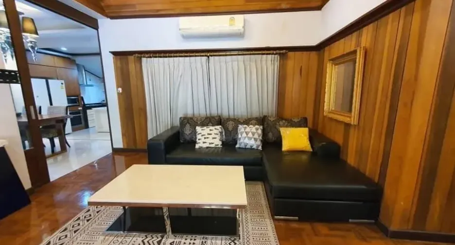 For sale and for rent 5 bedrooms villa in Hang Dong, Chiang Mai