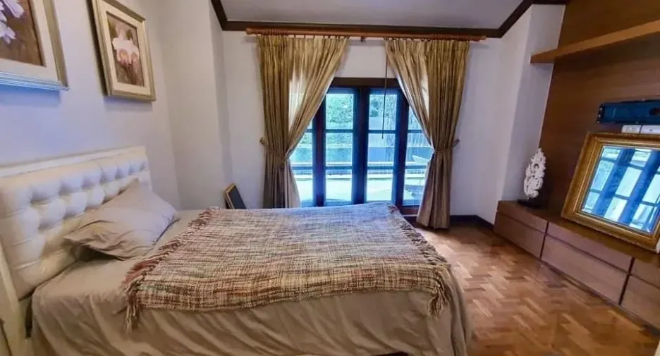 For sale and for rent 5 bedrooms villa in Hang Dong, Chiang Mai