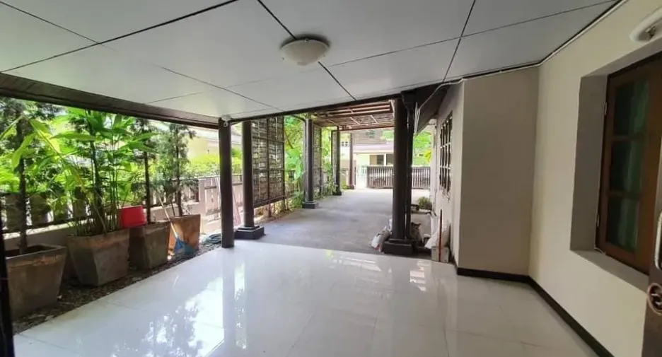 For sale and for rent 5 bedrooms villa in Hang Dong, Chiang Mai