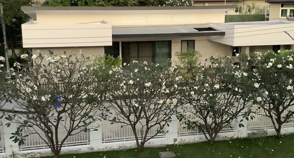 For sale 7 ベッドルーム villa in Bang Phli, Samut Prakan