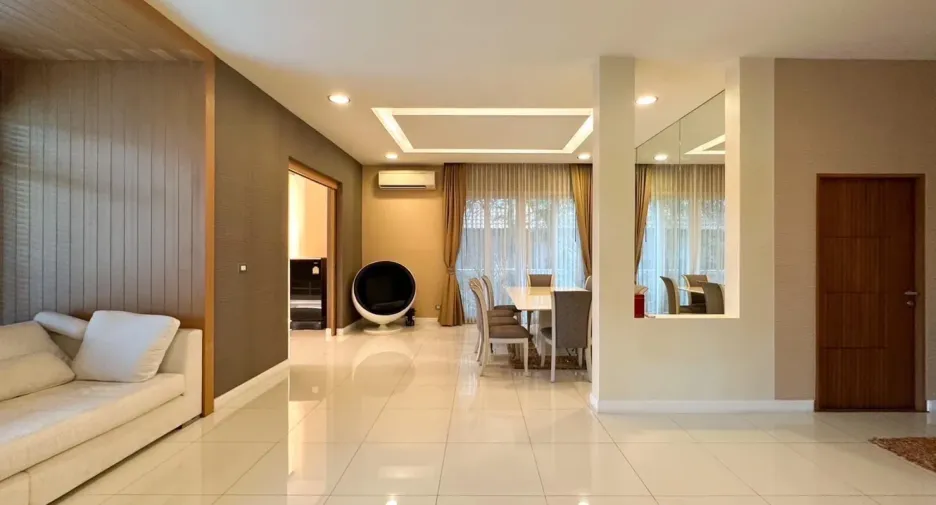 For sale 7 bedrooms villa in Bang Phli, Samut Prakan