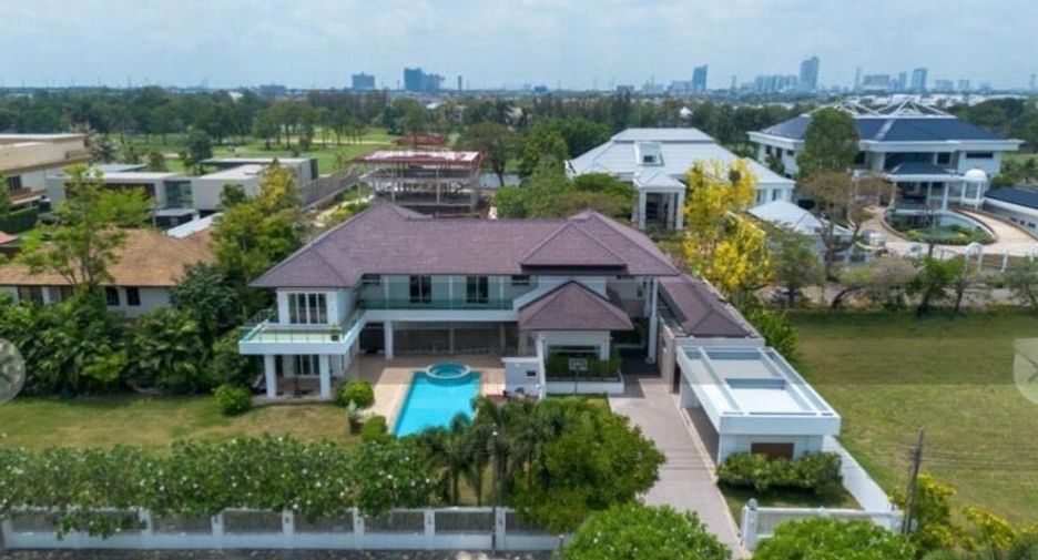 For sale 7 bedrooms villa in Bang Phli, Samut Prakan