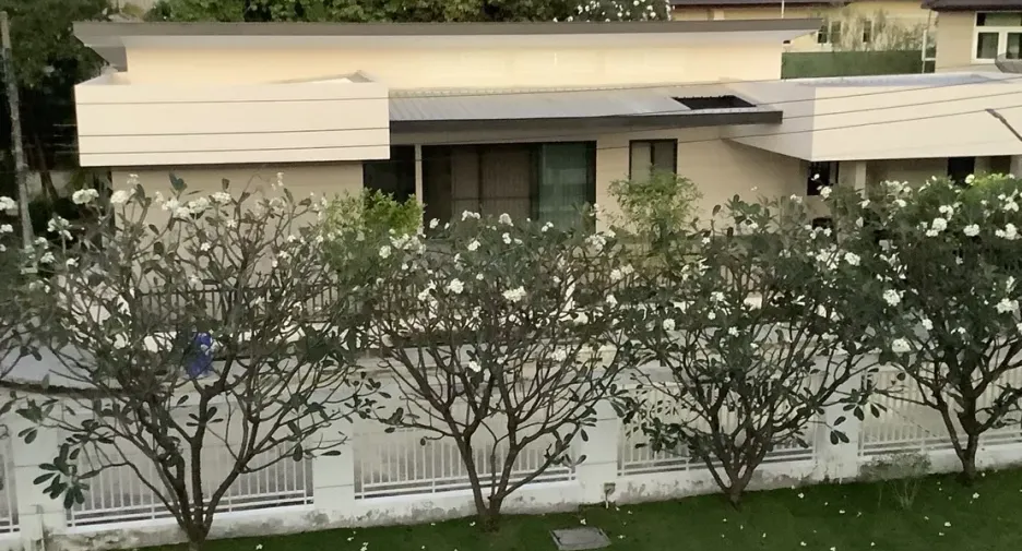 For sale 7 bedrooms villa in Bang Phli, Samut Prakan