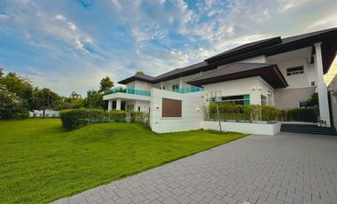 For sale 7 bedrooms villa in Bang Phli, Samut Prakan