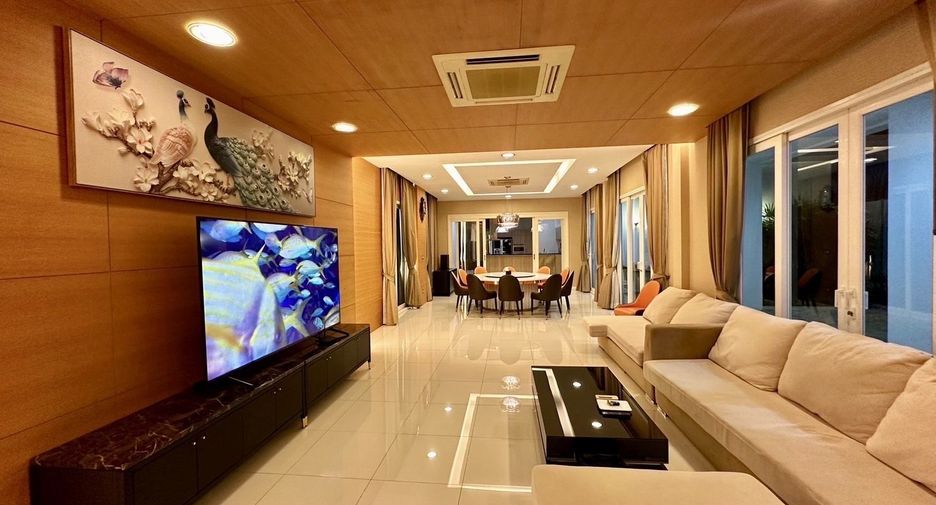 For sale 7 bedrooms villa in Bang Phli, Samut Prakan