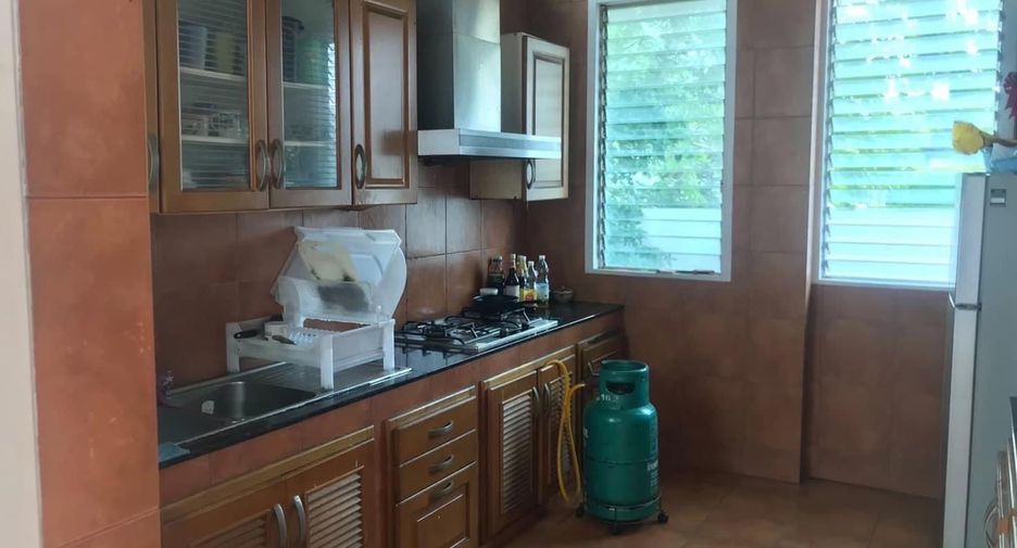 For sale 7 ベッドルーム villa in Bang Phli, Samut Prakan
