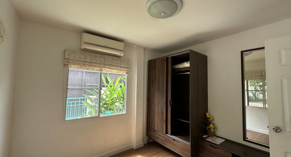For rent 3 bedrooms house in Mueang Chiang Mai, Chiang Mai