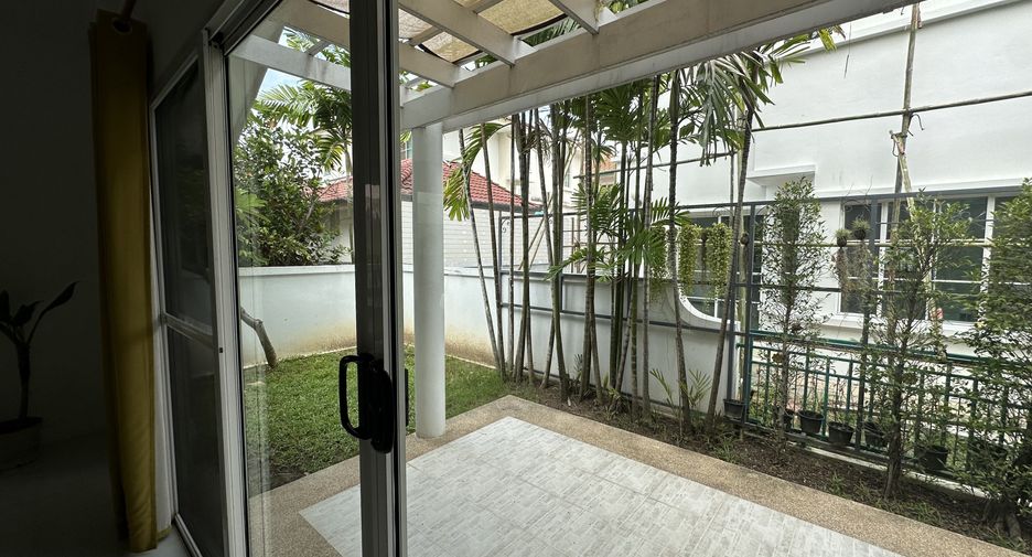 For rent 3 bedrooms house in Mueang Chiang Mai, Chiang Mai