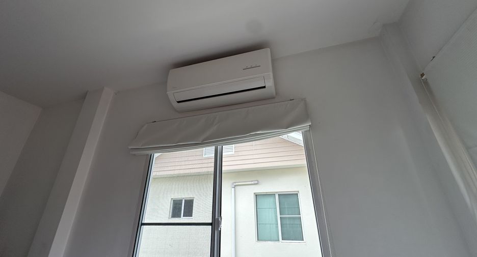 For rent 3 bedrooms house in Mueang Chiang Mai, Chiang Mai