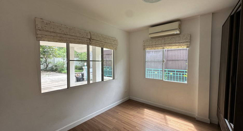 For rent 3 bedrooms house in Mueang Chiang Mai, Chiang Mai