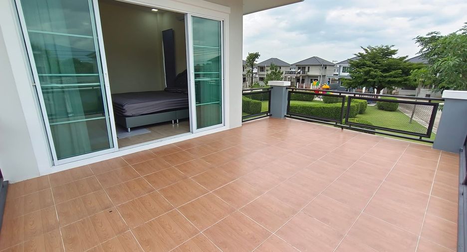 For rent 4 bedrooms house in San Sai, Chiang Mai