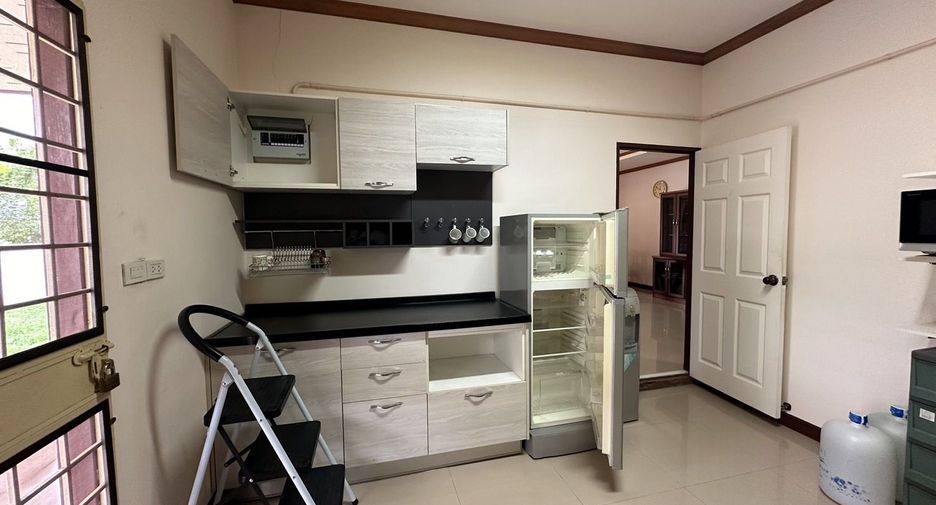 For rent 3 bedrooms house in Doi Saket, Chiang Mai