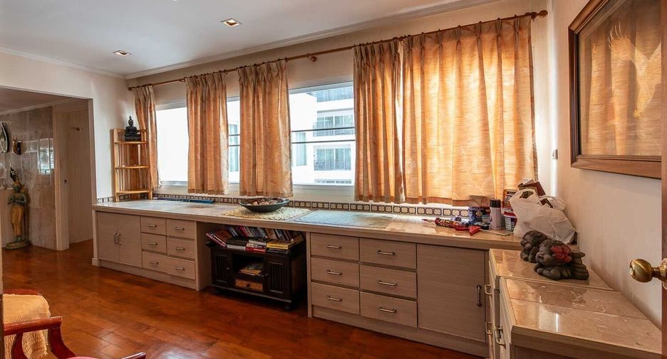 For sale 3 bedrooms condo in Cha Am, Phetchaburi