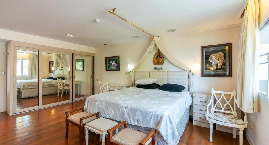 For sale 3 bedrooms condo in Cha Am, Phetchaburi