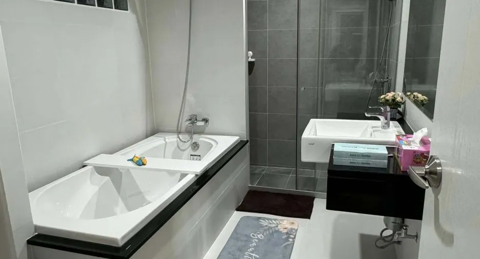 For rent 4 bedrooms house in Hang Dong, Chiang Mai