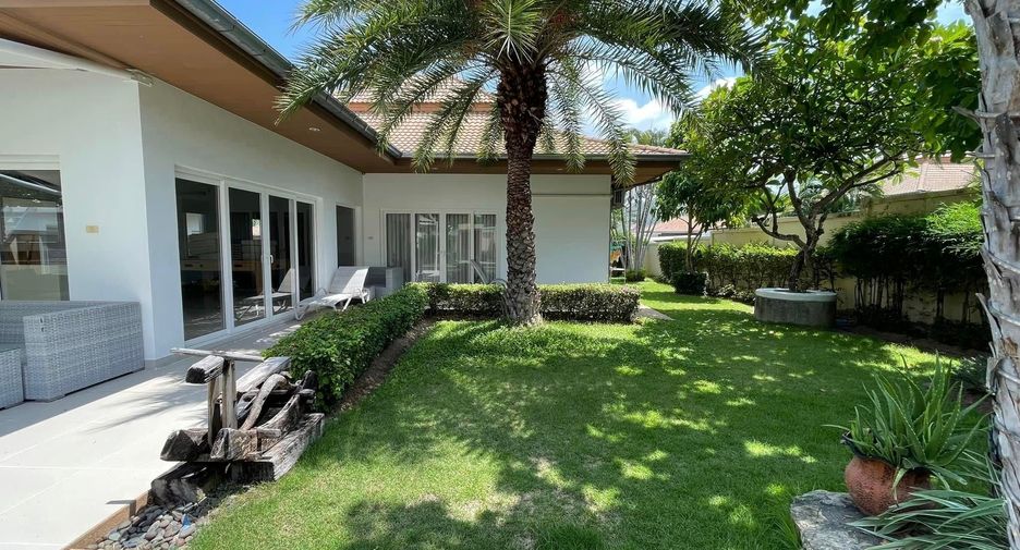 For rent 4 bedrooms villa in Hua Hin, Prachuap Khiri Khan