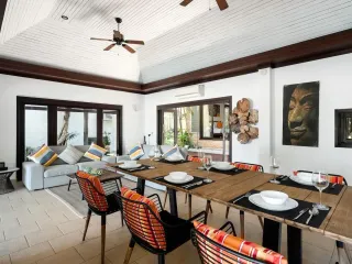 À vendre 3 chambres villa à Ko Samui, Surat Thani